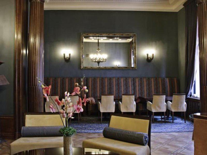 8C1D2D97EE6DB16F5BEB0B93CCB76076