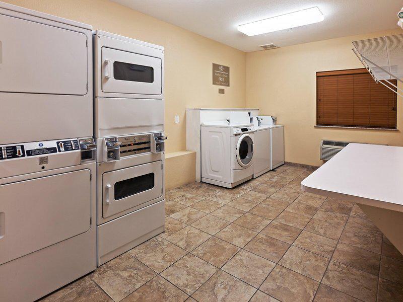 EF769B228446C0F578D2D4D57176E9A2