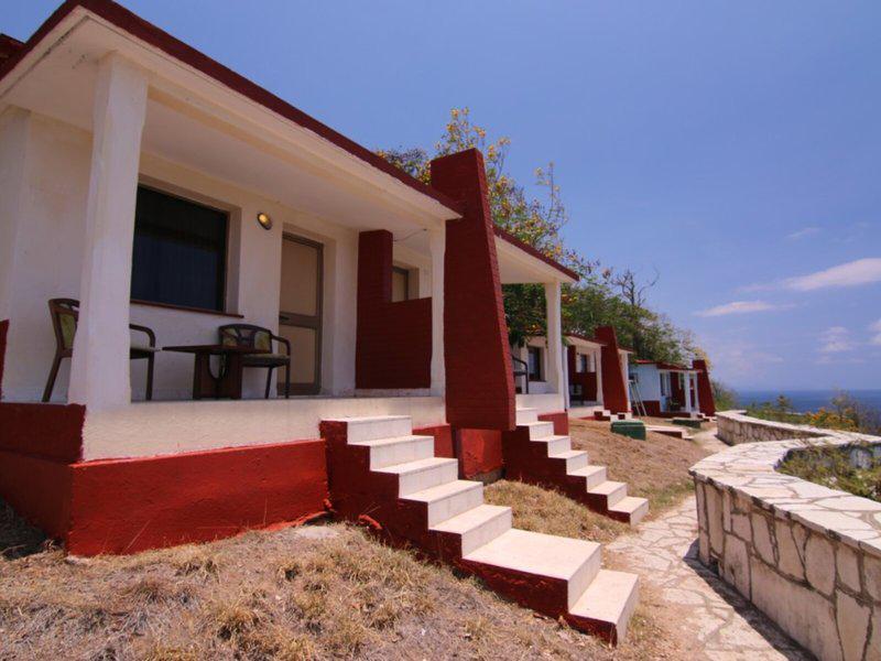 8DC6405FB3207CA7152D7396F6646277