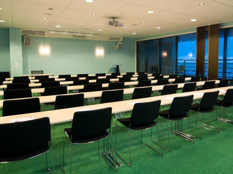 10BF3CB6D71ABDEBF2BEE95D9A491700