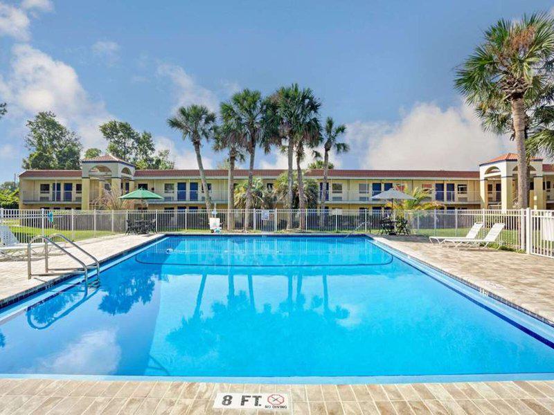 A65BF43821F3ABF5A3D81060F2973666