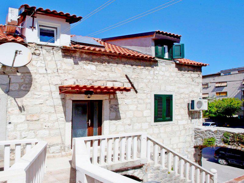 6DE562FE3CA226DB9058E3338F0D564C