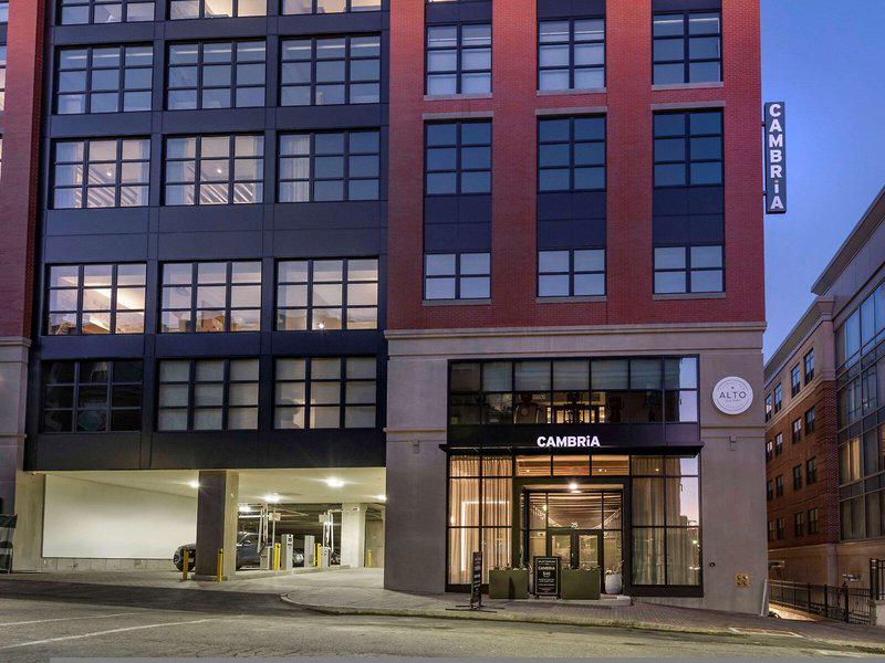 63895A9AAEC95E7226F31575E594A8B8