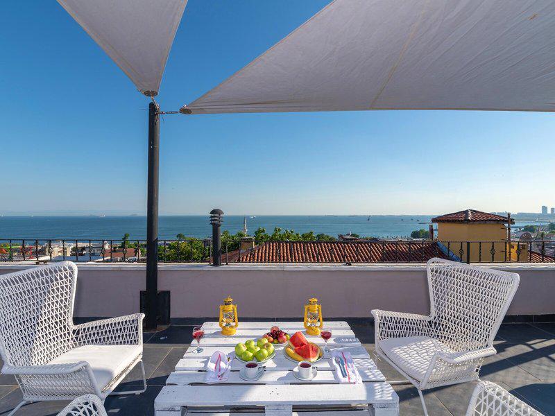 5CC3C5F9FD595544837D4772C45D05EE