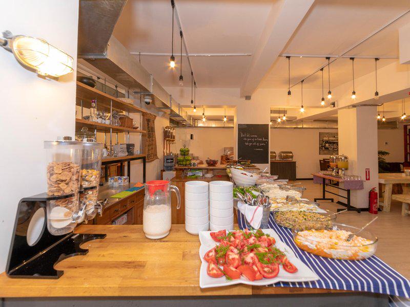 D331CF437B0DA0B102B5F18C1B2A3A9C