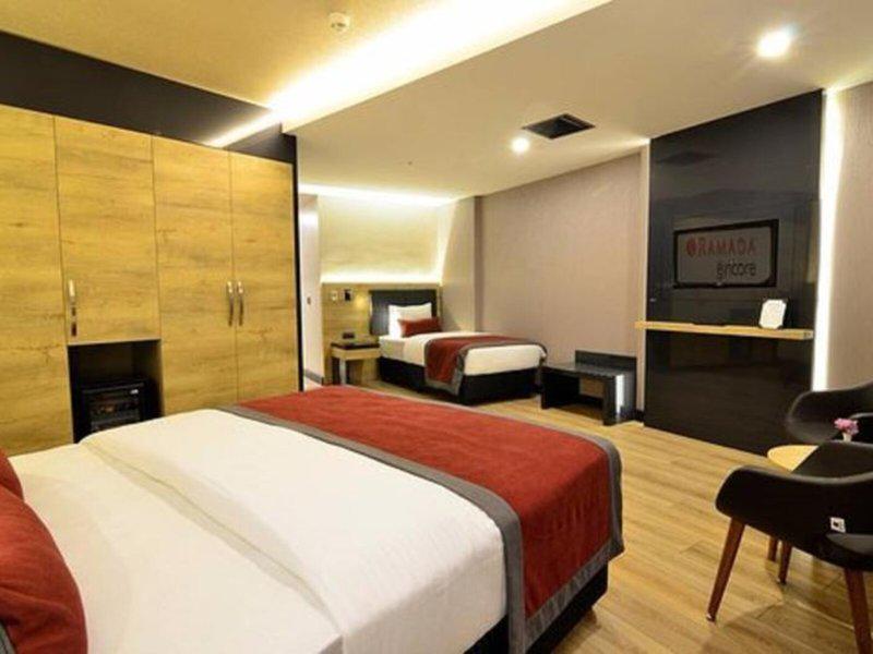 9060428C1871D4E588764193CEA81752