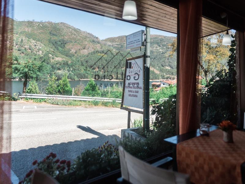 34D0A2A68C3EFE1AB42E0AD6D6E76CAD