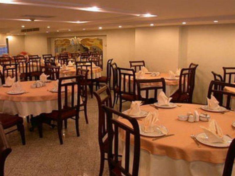 AD87553D0C67FA6DA0EDFC181B3DB4C5