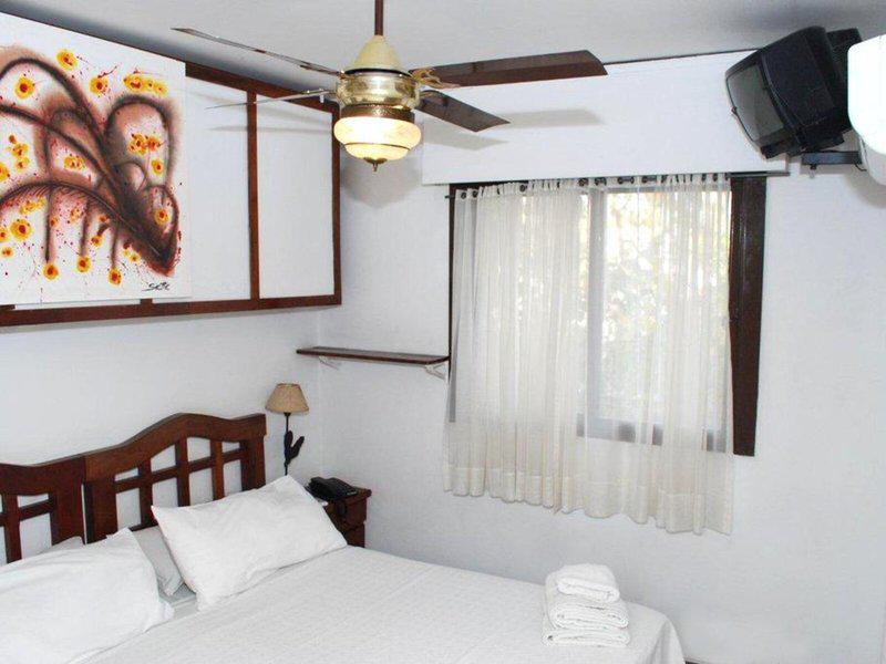 57637F39F125DC17C01AE6F13A65F5DC