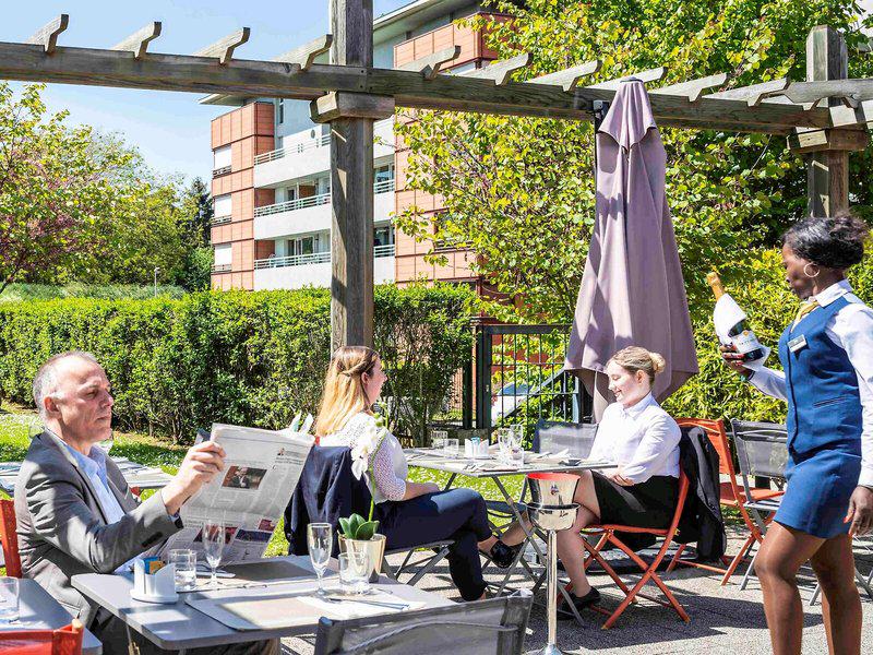 88AF43AA91F3E387E2A367D63AAEE14E