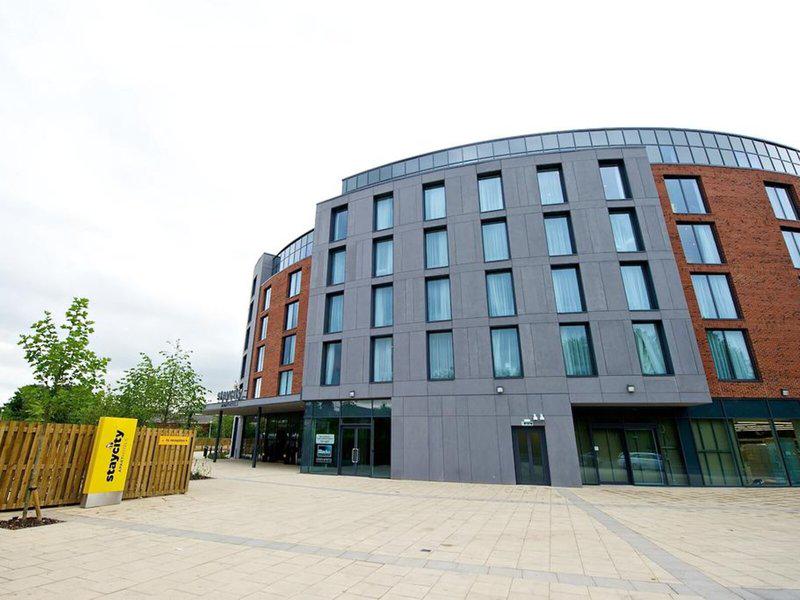 2EB92598423CFB9E94B2A194C0487523