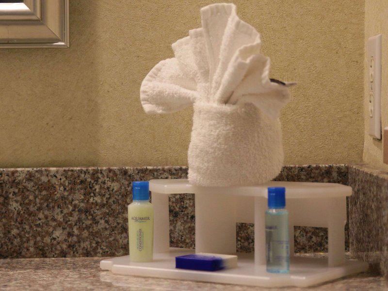 6CEA66F28776CE4BF74D44FF2034154C