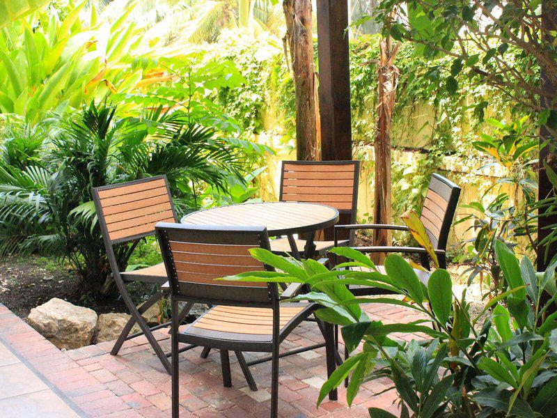 0841C9F6E0443E4F23CBD15D151DEE74