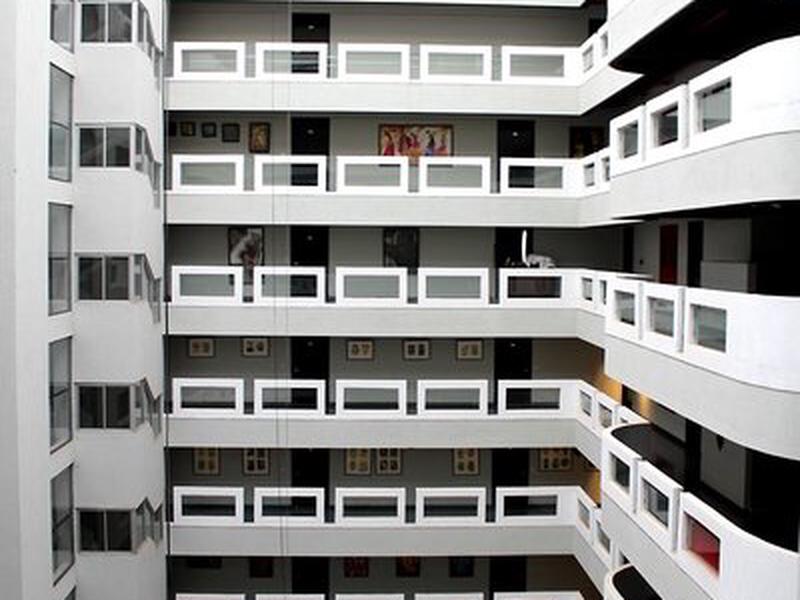 BC3C704C9B7FEA877E72B9F894AC2FF1