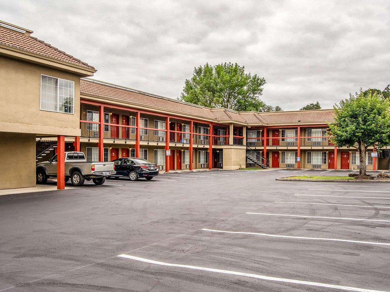 E871025375B8AB6549B78DD752D99530