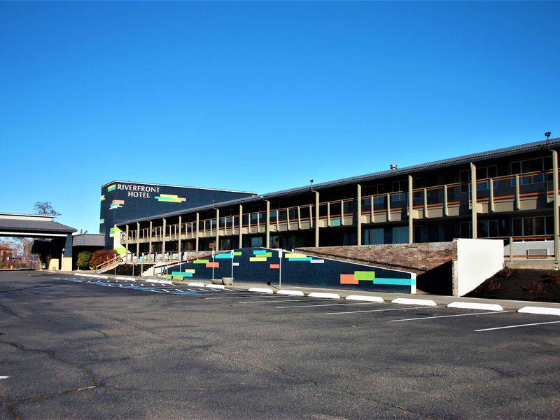 7B2E3B75A2789B20D63F2B1E96F498E0