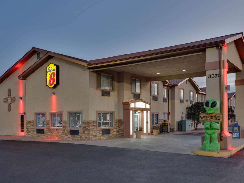 BFF6F009E30A0A3463C86B0D6827189C