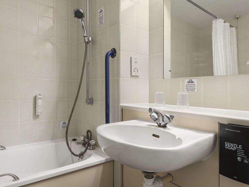 596492AB8D466B9CF10683878E96B03D