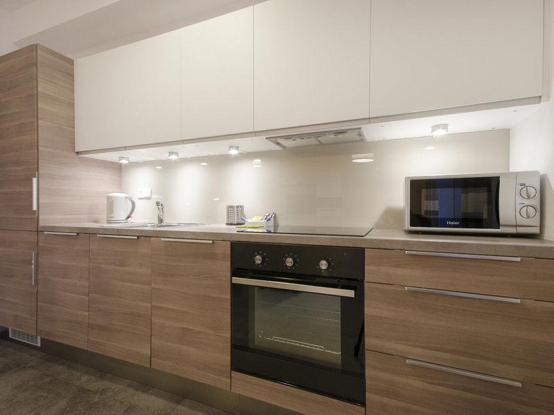 0677070518375E754D9EF438681DB14C