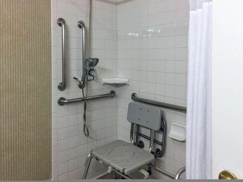 CF041DD27FACA0CE17F8E1397AC6A7C3