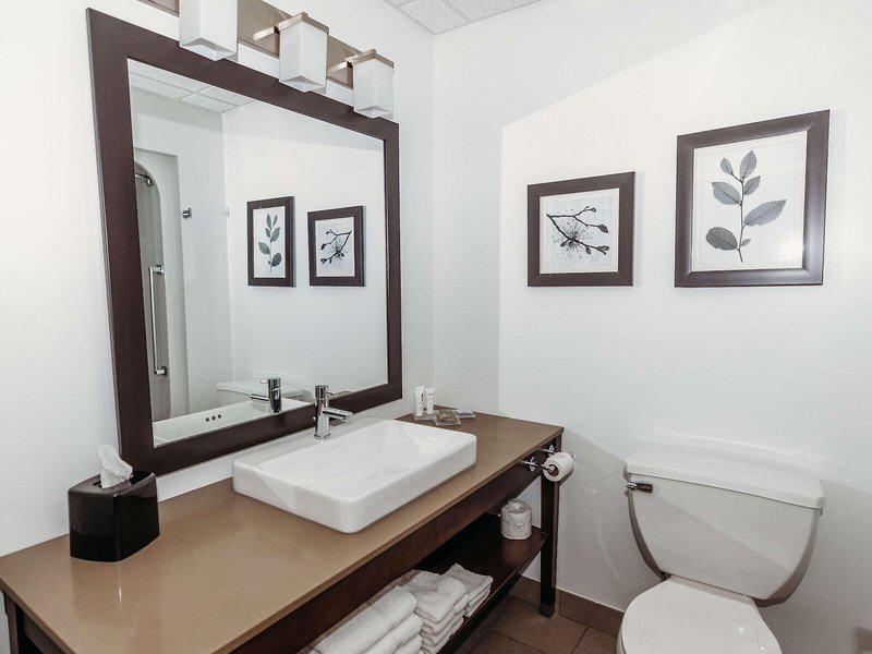 EA2FFC9BE18D3E36A3E58F840BEA5590