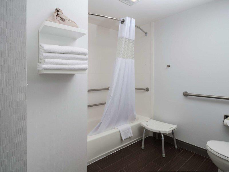 9322705FEF2B05E320411E71F33758F3