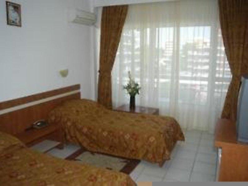 4CA1063B78165DFBC300BB9B084A9D09