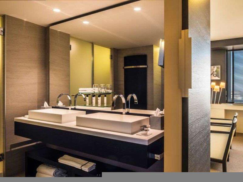 AA3B4EE5C8C3D75333BA171756F7529C