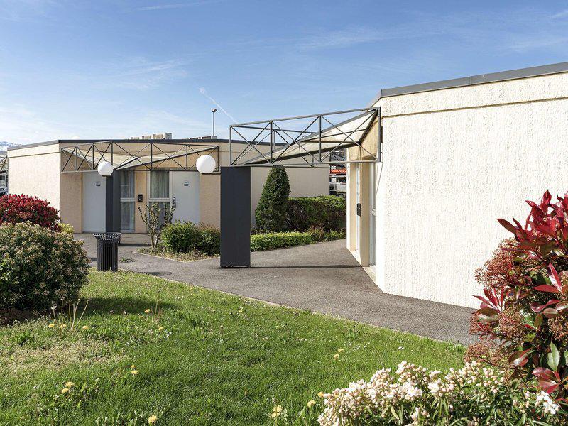 E39241392F590F01DED2EC2919A8E4D4