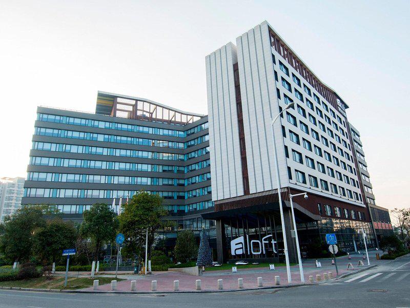 7FC0822B099EED8D054056AE7EE7FBDA