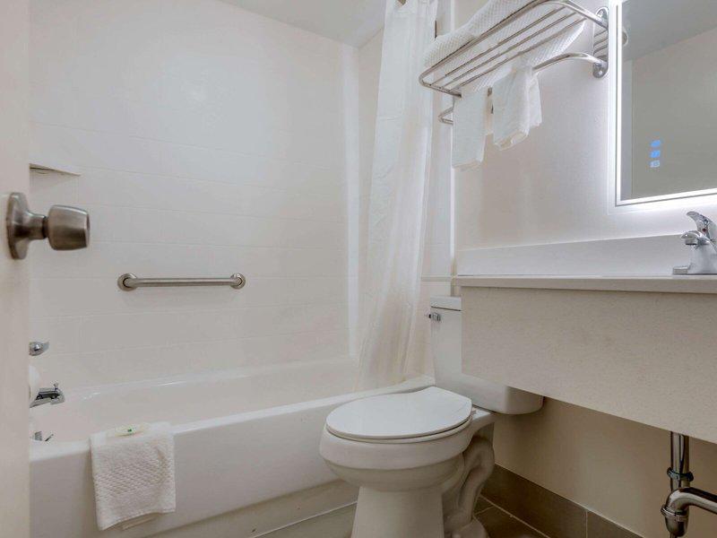 17FF9C2F0B877F3294A9CE0C27229685