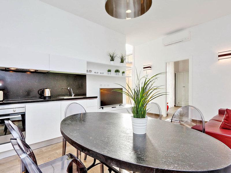 9AFF5C2C4DE8D2B954A836FC94232ABE