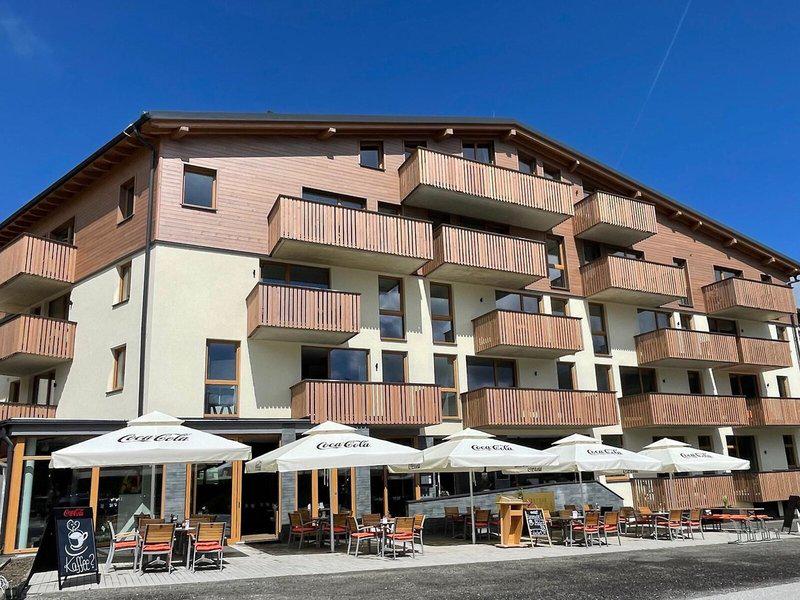 BF60AEF5E76B26D1895BEF907BBFEB81