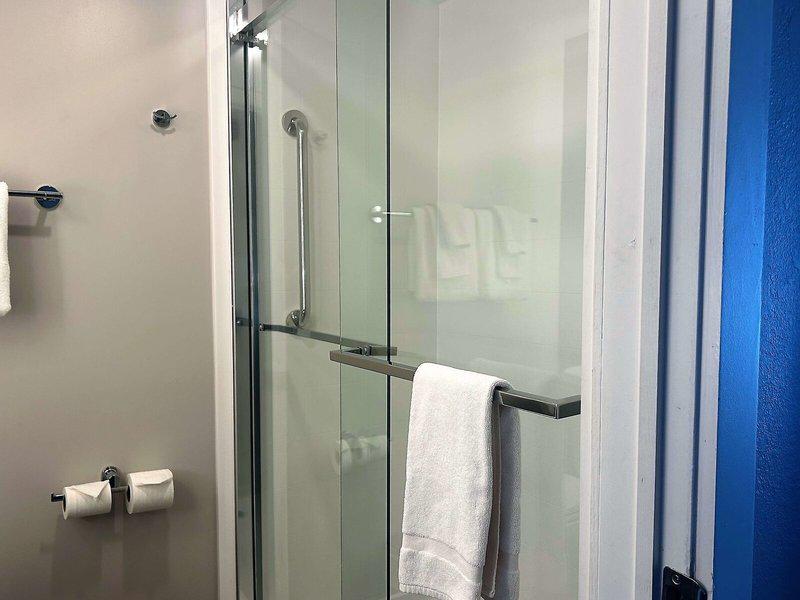 AC1F8ED0A56AB5A9178A8C9B1CDDE41C