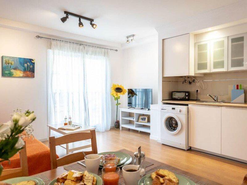 7678C49DA8D100FF28F34F63BE3E4F4D