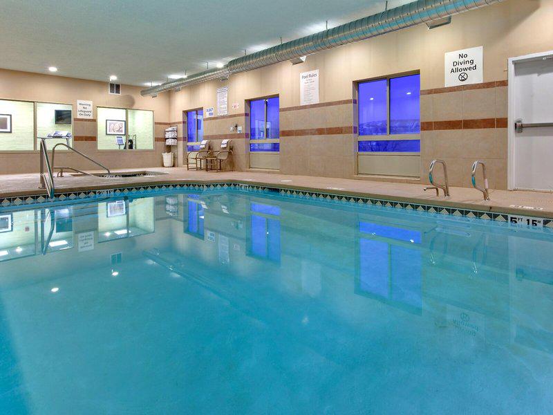 CF843367A7E40A87D5745591B6F5FEA1