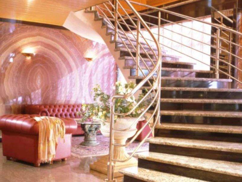 D458C59677DF2E05103813E194639D68