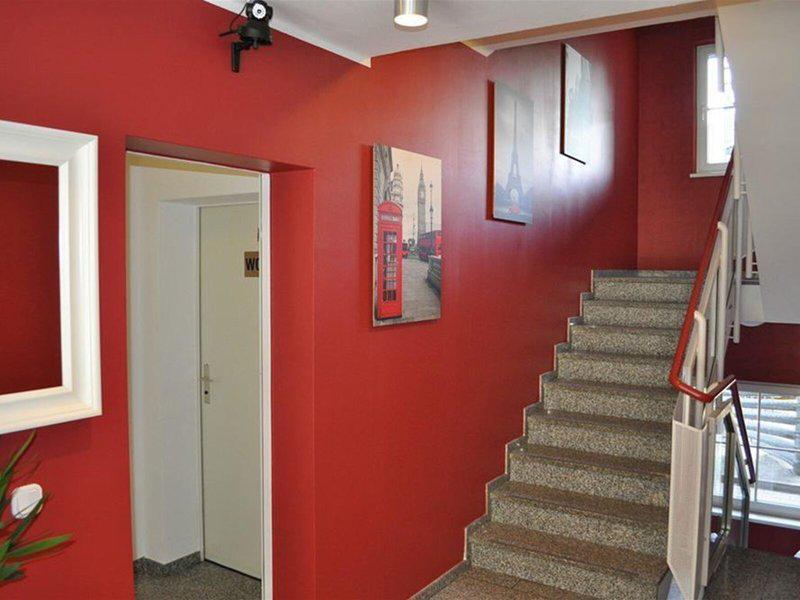 B13587A543852596274042B7F6F4F2C7