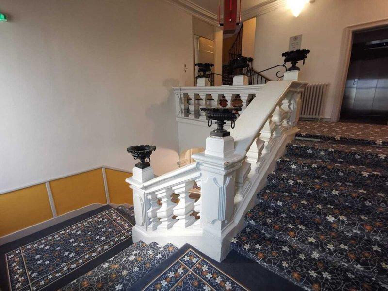 CE0F5657DF8D5AE13A58E00D68370BBD