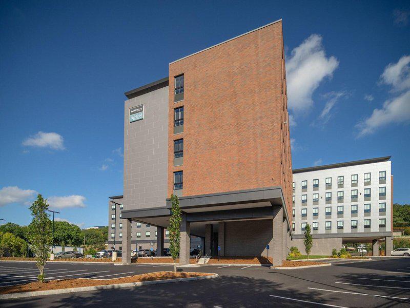 E1697B5E1F8BFC47962A6DA579E03FCE