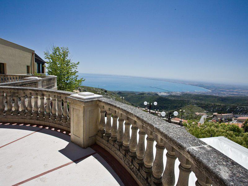 D7844F7F8ADAA420A03F97FED20B45C1