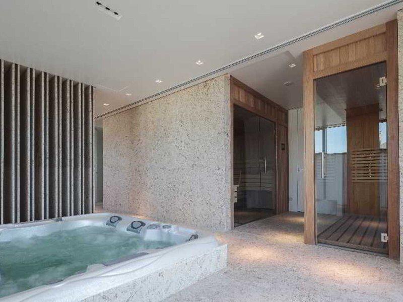 4991A9539D8E8A636C7DC8B6B5709FEE