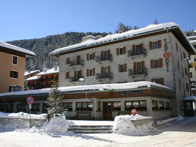 2A31384F5B79881D743B2A387C7F9CD6