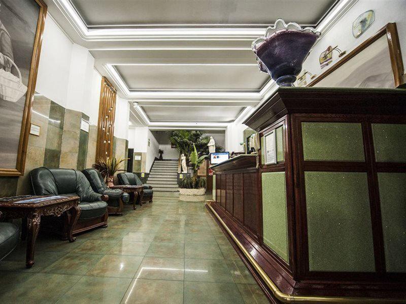 722CA830E99DA161AF93A66378F0B3C1