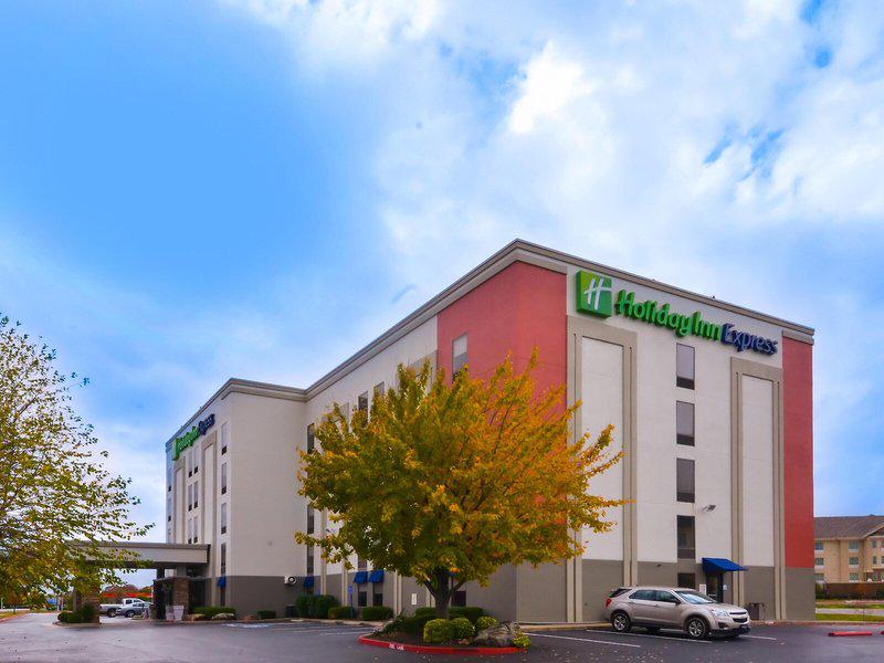 2BC708199B4B4E0E028376B994CE7B54