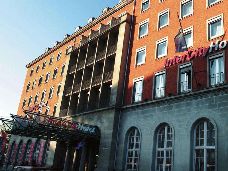 AF26A9BBE14C9BD4C4DB834D7BF7F462