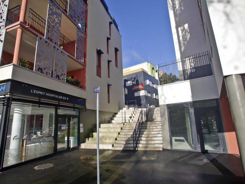 34202D30C3796E9B521A96E25DD17F0D