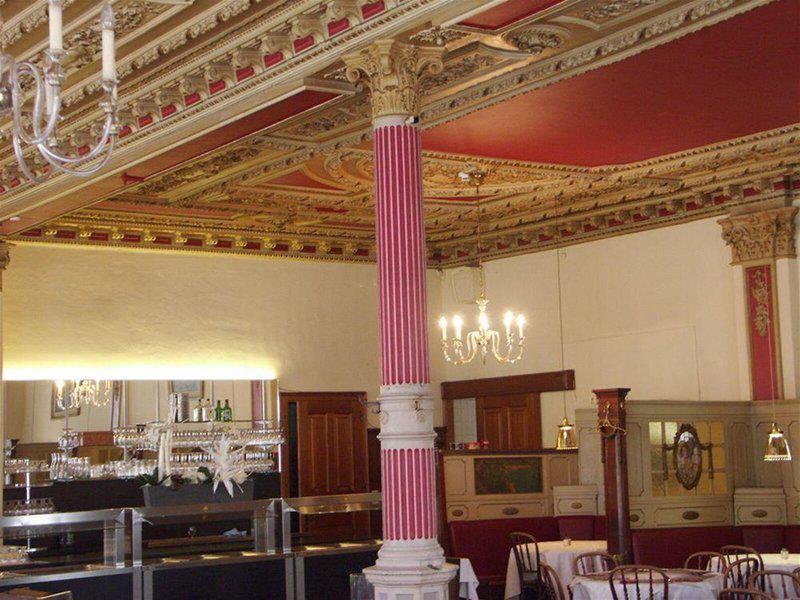 2E3B1AEEE53A76C66FB6C88EB0E261AE