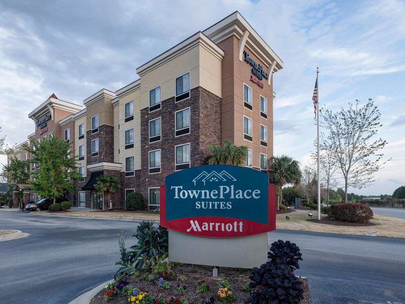 060FBC851B7A3783D4B0B01531188947