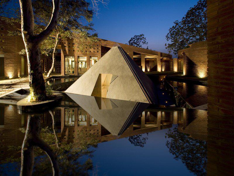 CB53B9450FECA1F1F8B122C4BF4098C3